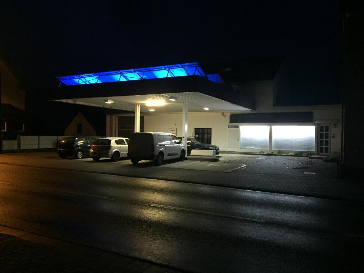 Apartamento Alte Tankstelle Strassenhaus Exterior foto